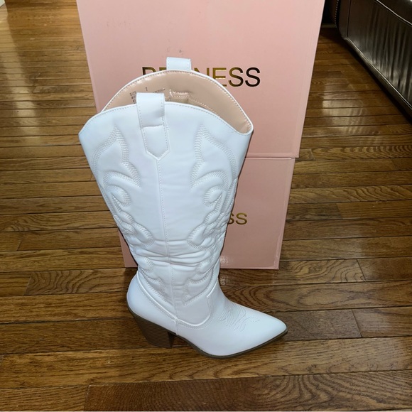 Berness Arizona Quilted Cowboy Boots White Women’s Size 8 Western Design - Picture 4 of 13